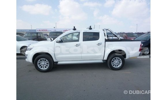 Buy Import Toyota Hilux White Car in Import - Dubai in Batken Buy Import Toyota Hilux White Car in Import - Dubai in Batken