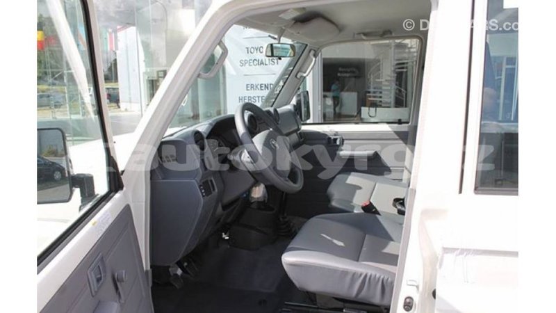 Big with watermark toyota land cruiser batken import dubai 3616