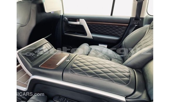 Buy Import Toyota Land Cruiser Black Car in Import - Dubai in Batken Buy Import Toyota Land Cruiser Black Car in Import - Dubai in Batken