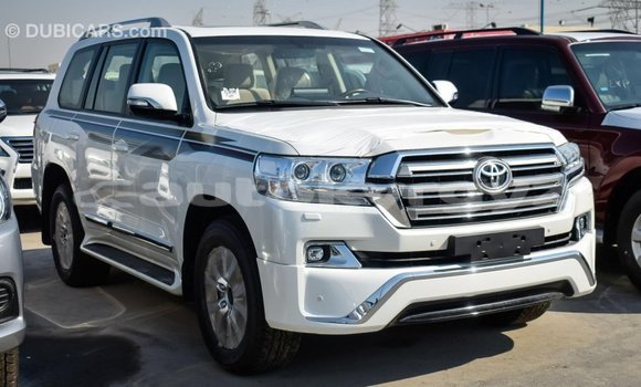 Buy Import Toyota Land Cruiser White Car in Import - Dubai in Batken Buy Import Toyota Land Cruiser White Car in Import - Dubai in Batken