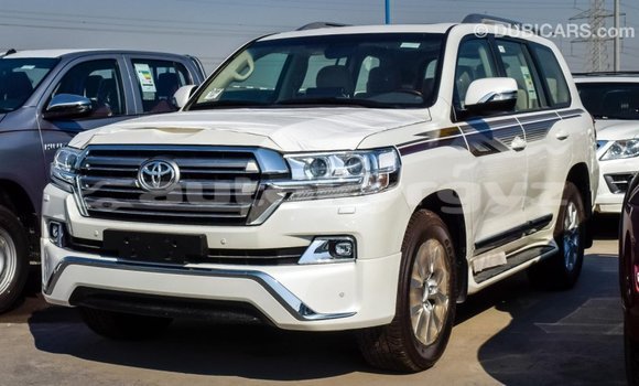 Buy Import Toyota Land Cruiser White Car in Import - Dubai in Batken Buy Import Toyota Land Cruiser White Car in Import - Dubai in Batken
