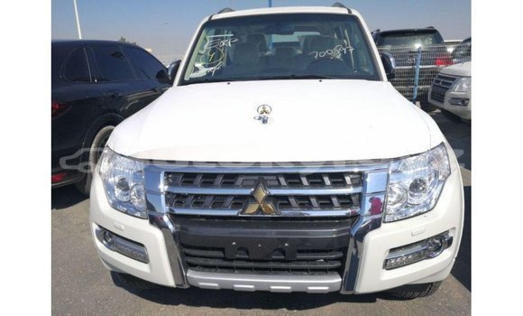 Buy Import Mitsubishi Pajero White Car in Import - Dubai in Batken Buy Import Mitsubishi Pajero White Car in Import - Dubai in Batken