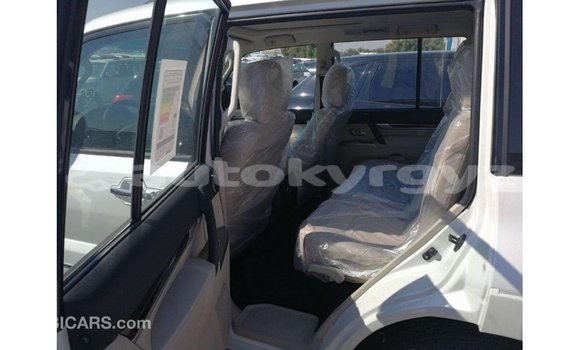 Buy Import Mitsubishi Pajero White Car in Import - Dubai in Batken Buy Import Mitsubishi Pajero White Car in Import - Dubai in Batken