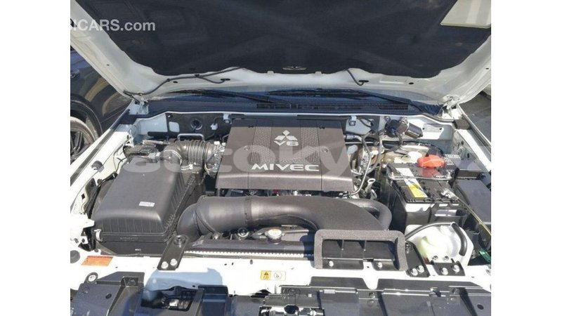 Big with watermark mitsubishi pajero batken import dubai 3671