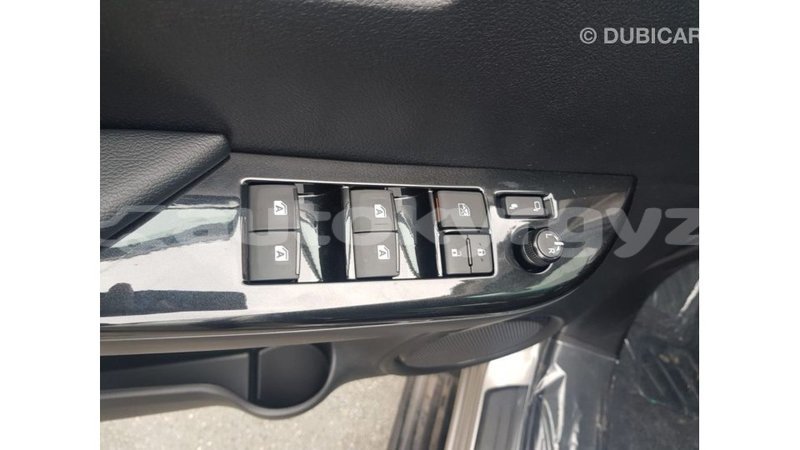 Big with watermark toyota hilux batken import dubai 3673