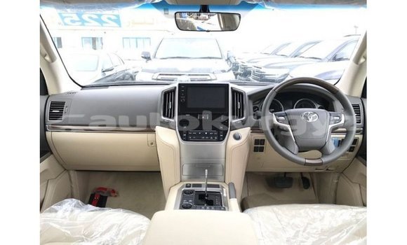 Buy Import Toyota Land Cruiser White Car in Import - Dubai in Batken Buy Import Toyota Land Cruiser White Car in Import - Dubai in Batken