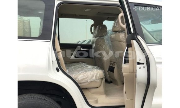 Buy Import Toyota Land Cruiser White Car in Import - Dubai in Batken Buy Import Toyota Land Cruiser White Car in Import - Dubai in Batken