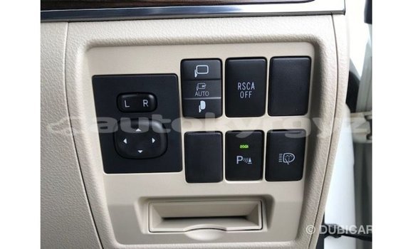 Buy Import Toyota Land Cruiser White Car in Import - Dubai in Batken Buy Import Toyota Land Cruiser White Car in Import - Dubai in Batken