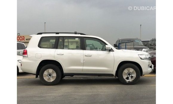 Buy Import Toyota Land Cruiser White Car in Import - Dubai in Batken Buy Import Toyota Land Cruiser White Car in Import - Dubai in Batken