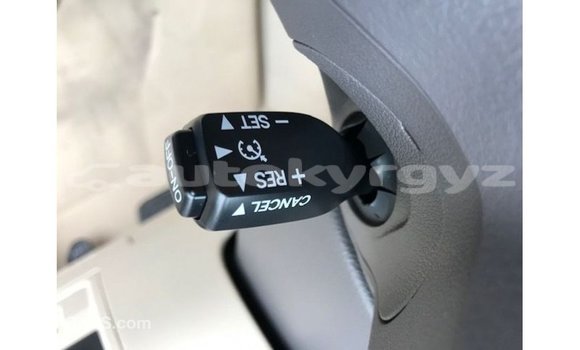 Buy Import Toyota Land Cruiser White Car in Import - Dubai in Batken Buy Import Toyota Land Cruiser White Car in Import - Dubai in Batken