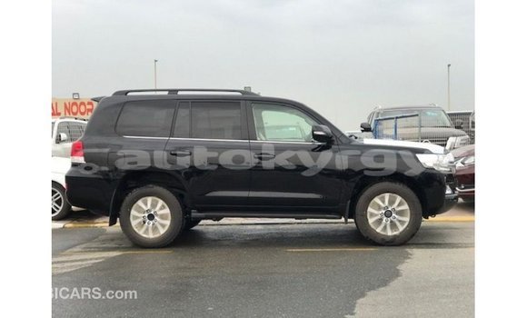 Buy Import Toyota Land Cruiser Black Car in Import - Dubai in Batken Buy Import Toyota Land Cruiser Black Car in Import - Dubai in Batken