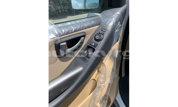 Buy Import Hyundai Accent White Car in Import - Dubai in Batken Buy Import Hyundai Accent White Car in Import - Dubai in Batken