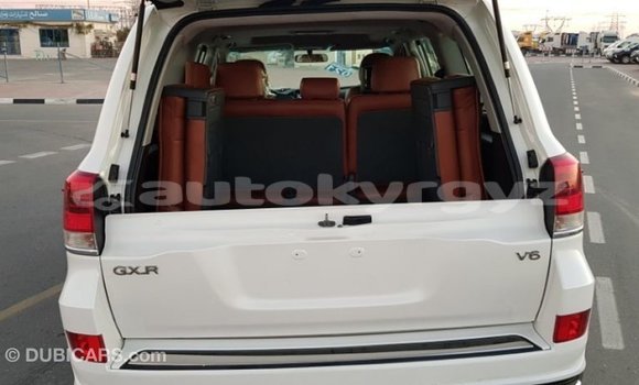 Buy Import Toyota Land Cruiser White Car in Import - Dubai in Batken Buy Import Toyota Land Cruiser White Car in Import - Dubai in Batken