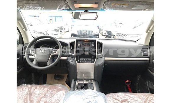 Buy Import Toyota Land Cruiser White Car in Import - Dubai in Batken Buy Import Toyota Land Cruiser White Car in Import - Dubai in Batken