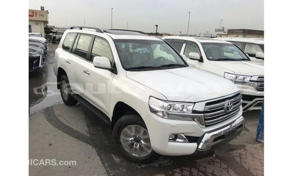 Buy Import Toyota Land Cruiser White Car in Import - Dubai in Batken Buy Import Toyota Land Cruiser White Car in Import - Dubai in Batken