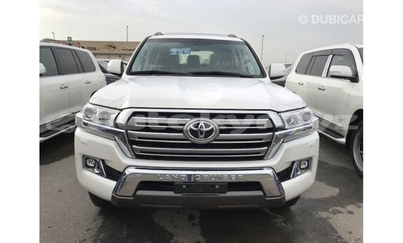 Buy Import Toyota Land Cruiser White Car in Import - Dubai in Batken Buy Import Toyota Land Cruiser White Car in Import - Dubai in Batken