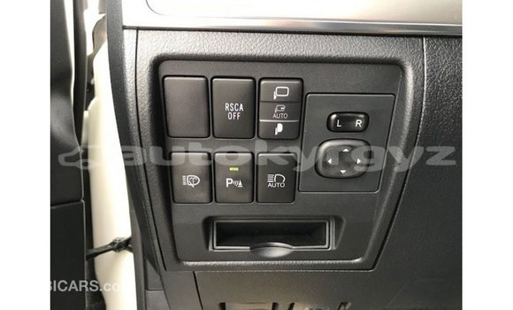 Buy Import Toyota Land Cruiser White Car in Import - Dubai in Batken Buy Import Toyota Land Cruiser White Car in Import - Dubai in Batken