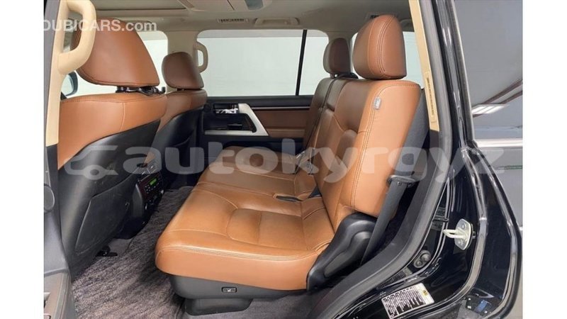 Big with watermark toyota land cruiser batken import dubai 3705