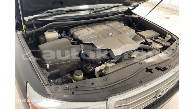 Big with watermark toyota land cruiser batken import dubai 3705