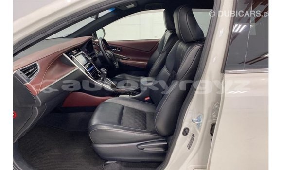 Buy Import Toyota Harrier White Car in Import - Dubai in Batken Buy Import Toyota Harrier White Car in Import - Dubai in Batken