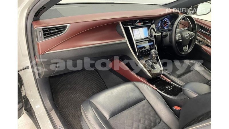 Big with watermark toyota harrier batken import dubai 3706