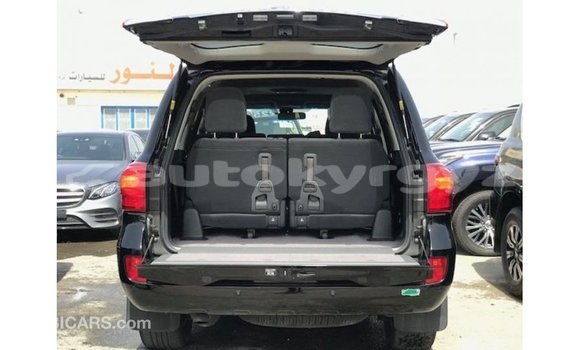 Buy Import Toyota Land Cruiser Black Car in Import - Dubai in Batken Buy Import Toyota Land Cruiser Black Car in Import - Dubai in Batken