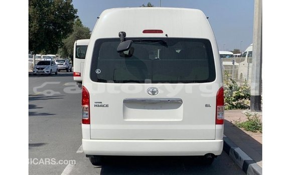 Buy Import Toyota Hiace White Car in Import - Dubai in Batken Buy Import Toyota Hiace White Car in Import - Dubai in Batken