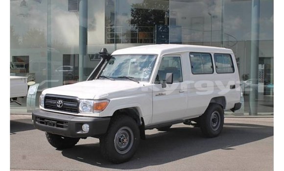 Buy Import Toyota Land Cruiser White Car in Import - Dubai in Batken Buy Import Toyota Land Cruiser White Car in Import - Dubai in Batken