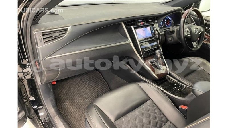 Big with watermark toyota harrier batken import dubai 3719