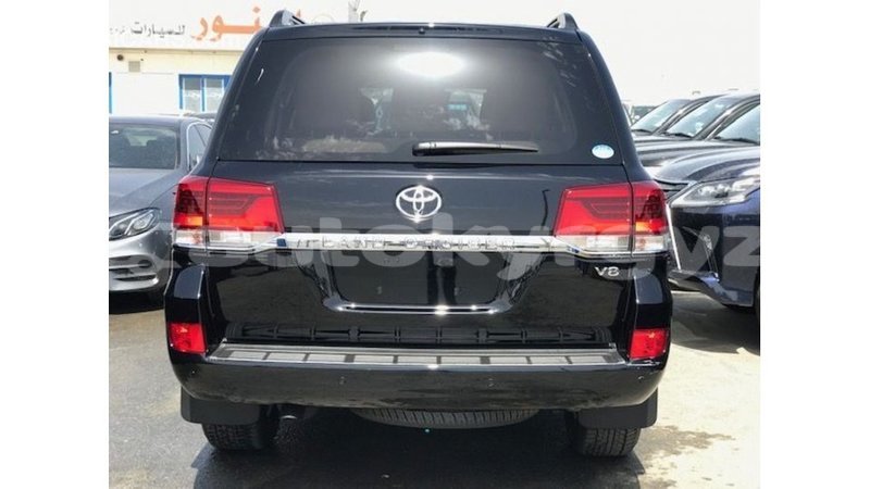 Big with watermark toyota land cruiser batken import dubai 3720