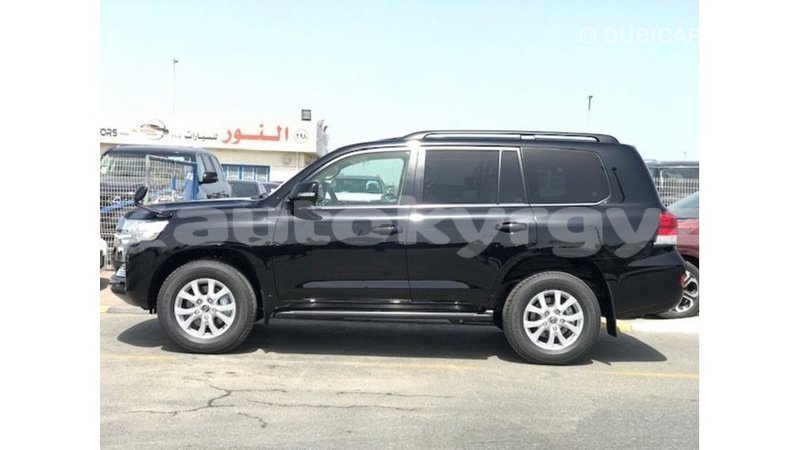 Big with watermark toyota land cruiser batken import dubai 3720