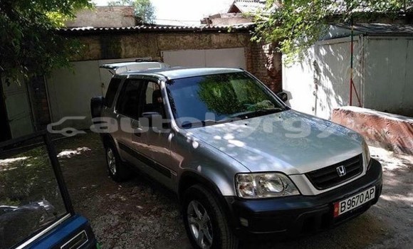 Buy Used Honda CR–V Silver Car in Bishkek in Bishkek Buy Used Honda CR–V Silver Car in Bishkek in Bishkek