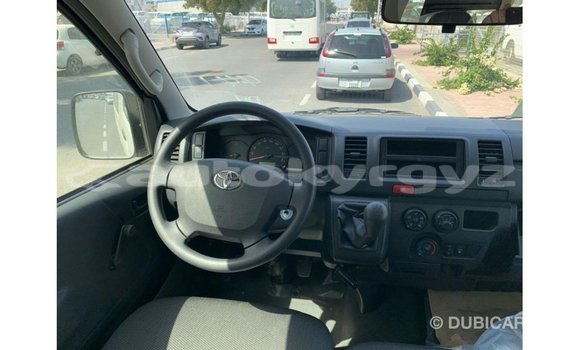 Buy Import Toyota Hiace White Car in Import - Dubai in Batken Buy Import Toyota Hiace White Car in Import - Dubai in Batken