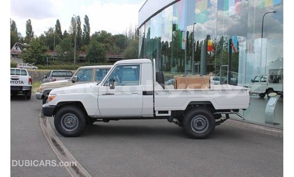 Buy Import Toyota Land Cruiser White Car in Import - Dubai in Batken Buy Import Toyota Land Cruiser White Car in Import - Dubai in Batken