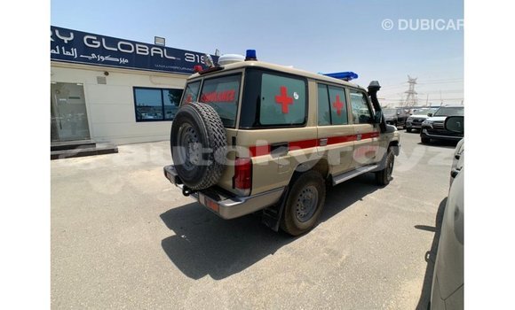 Buy Import Toyota Land Cruiser Beige Car in Import - Dubai in Batken Buy Import Toyota Land Cruiser Beige Car in Import - Dubai in Batken