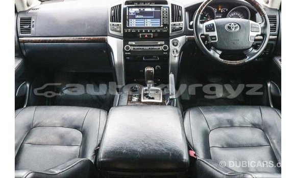 Buy Import Toyota Land Cruiser White Car in Import - Dubai in Batken Buy Import Toyota Land Cruiser White Car in Import - Dubai in Batken