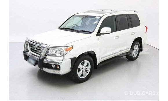 Buy Import Toyota Land Cruiser White Car in Import - Dubai in Batken Buy Import Toyota Land Cruiser White Car in Import - Dubai in Batken