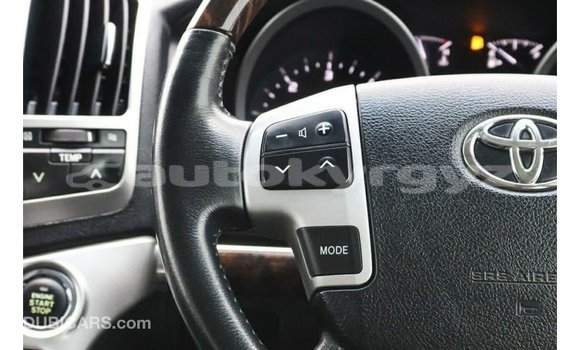 Buy Import Toyota Land Cruiser White Car in Import - Dubai in Batken Buy Import Toyota Land Cruiser White Car in Import - Dubai in Batken