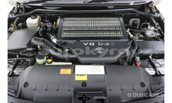 Buy Import Toyota Land Cruiser White Car in Import - Dubai in Batken Buy Import Toyota Land Cruiser White Car in Import - Dubai in Batken