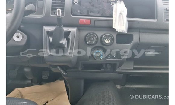 Buy Import Toyota Hiace White Car in Import - Dubai in Batken Buy Import Toyota Hiace White Car in Import - Dubai in Batken
