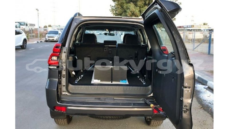 Big with watermark toyota prado batken import dubai 3743