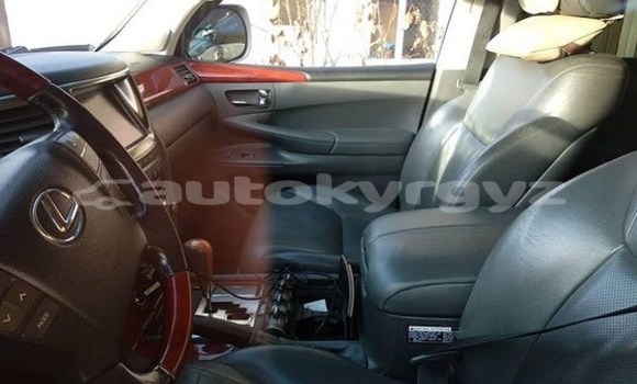 Buy Used Lexus LX 570 Silver Car in Bishkek in Bishkek Buy Used Lexus LX 570 Silver Car in Bishkek in Bishkek
