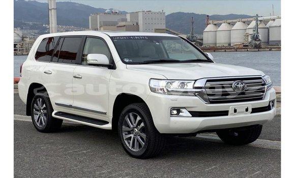 Buy Import Toyota Land Cruiser White Car in Import - Dubai in Batken Buy Import Toyota Land Cruiser White Car in Import - Dubai in Batken