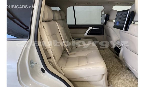 Buy Import Toyota Land Cruiser White Car in Import - Dubai in Batken Buy Import Toyota Land Cruiser White Car in Import - Dubai in Batken