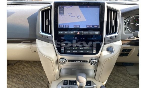 Buy Import Toyota Land Cruiser White Car in Import - Dubai in Batken Buy Import Toyota Land Cruiser White Car in Import - Dubai in Batken