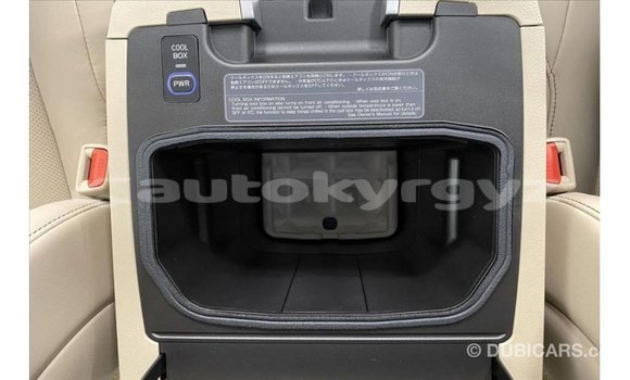 Buy Import Toyota Land Cruiser White Car in Import - Dubai in Batken Buy Import Toyota Land Cruiser White Car in Import - Dubai in Batken