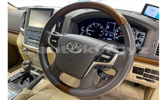 Buy Import Toyota Land Cruiser White Car in Import - Dubai in Batken Buy Import Toyota Land Cruiser White Car in Import - Dubai in Batken