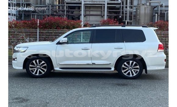 Buy Import Toyota Land Cruiser White Car in Import - Dubai in Batken Buy Import Toyota Land Cruiser White Car in Import - Dubai in Batken