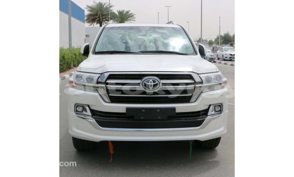 Buy Import Toyota Land Cruiser White Car in Import - Dubai in Batken Buy Import Toyota Land Cruiser White Car in Import - Dubai in Batken