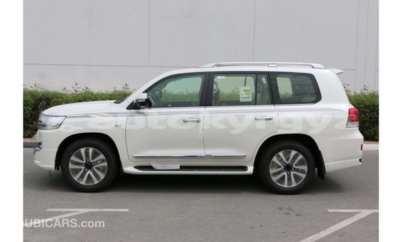 Buy Import Toyota Land Cruiser White Car in Import - Dubai in Batken Buy Import Toyota Land Cruiser White Car in Import - Dubai in Batken